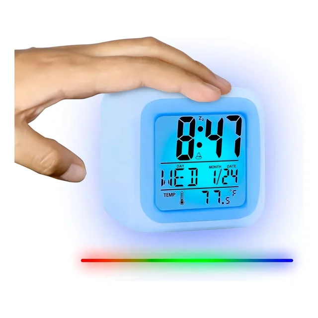 Reloj Despertador Digital De Cubo Con Luz Led Multicolor Color Blanco