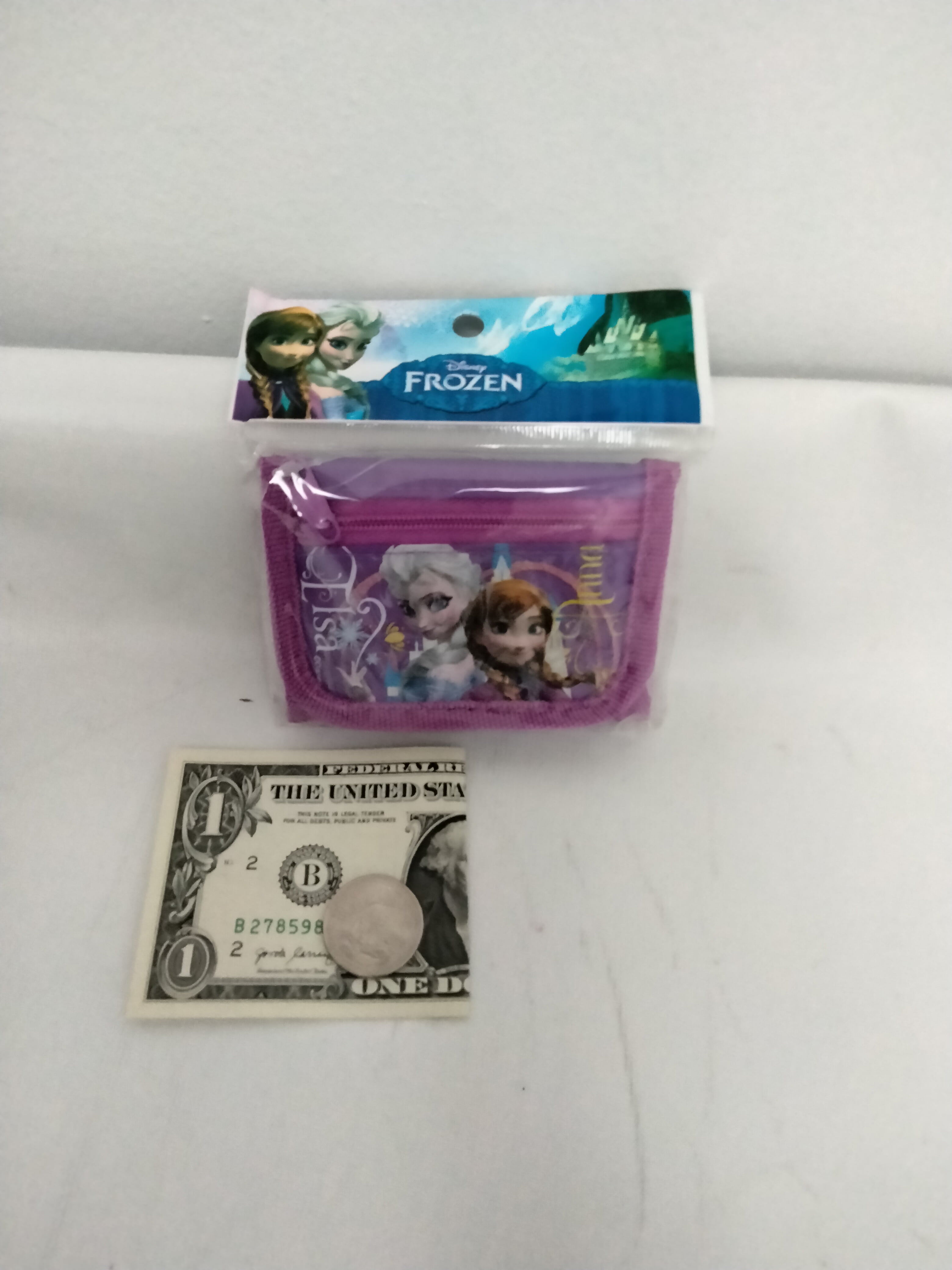 NEW FROZEN ELSA ANNA OLAF SMALL STORAGE BOX WITH REMOVABLE DIVIDERS FLAT PACKED 