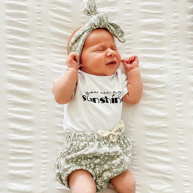 newborn girl outfits with headbands
