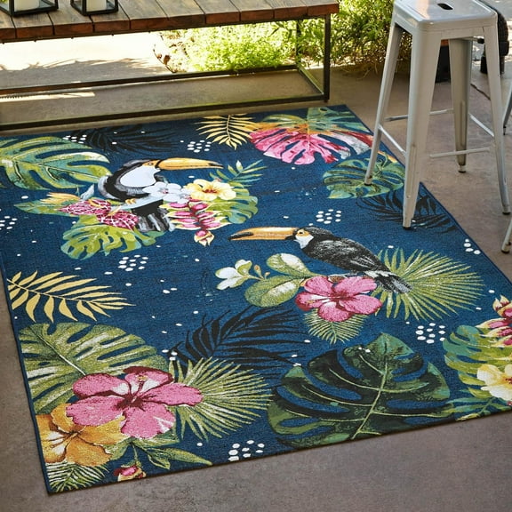 Unique Loom Outdoor Botanical Collection Area Rug - Phipps (4' x 6' Rectangle Multi/Blue)