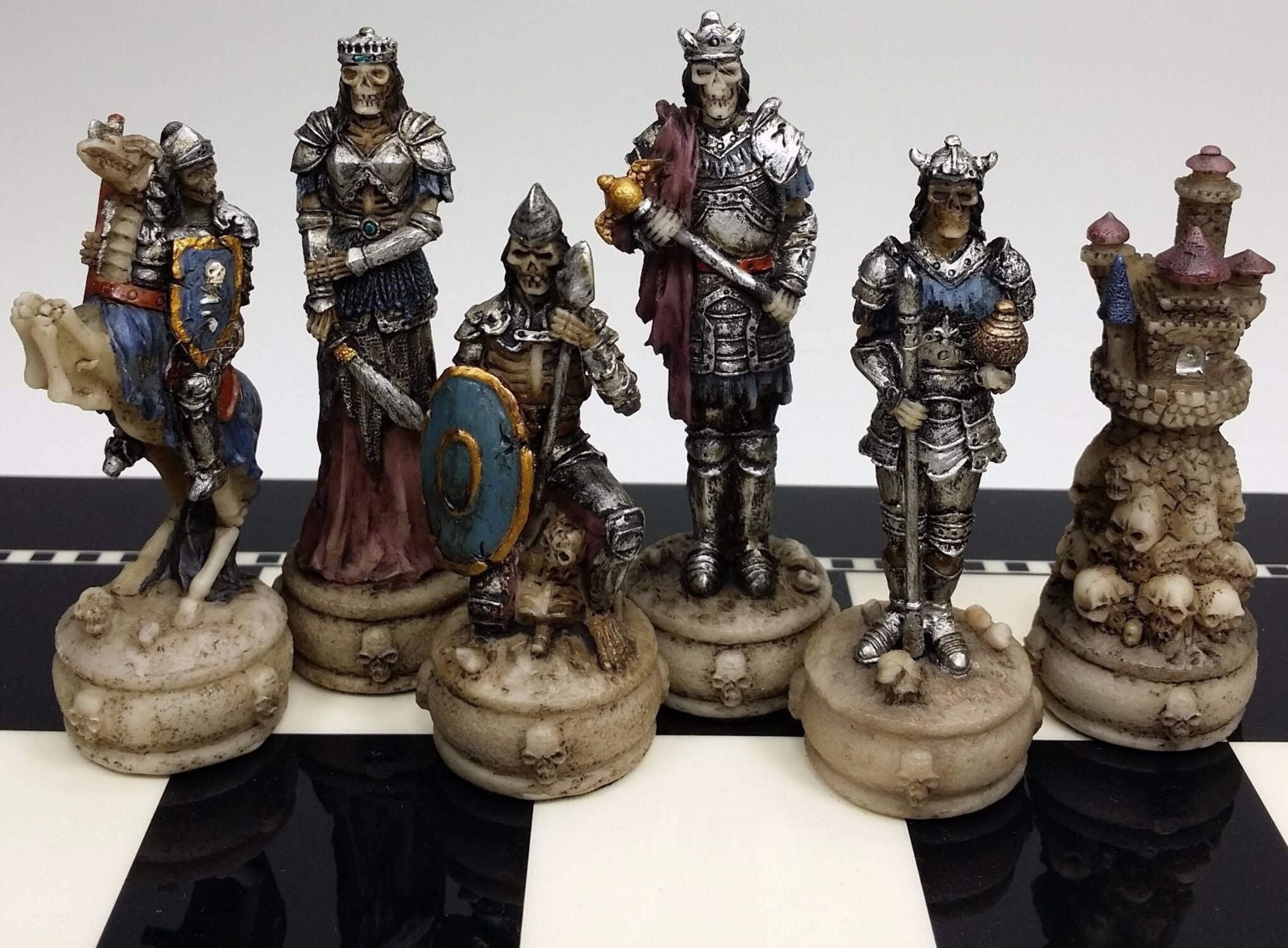 Medieval Times Skeleton Slayer Gothic Skull Chess Set W/ 15" BLACK  WHITE Board