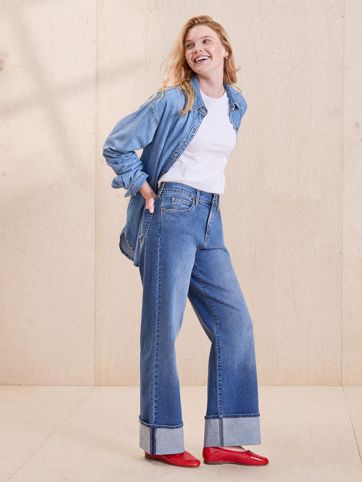Levi Strauss Signature Women's and Women's Plus Vintage Relaxed Cuffed Stovepipe Jeans