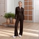 thumbnail image 5 of Conjunto de Dos Piezas para Mujer, Pantalón Deportivo de Pierna , Media Cremallera, Larga y Cuello en V. Café L, 5 of 7