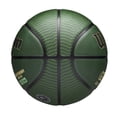 thumbnail image 4 of Icono de jugador de baloncesto WILSON de la NBA Outdoor Giannis Antetokounmpo, 4 of 8