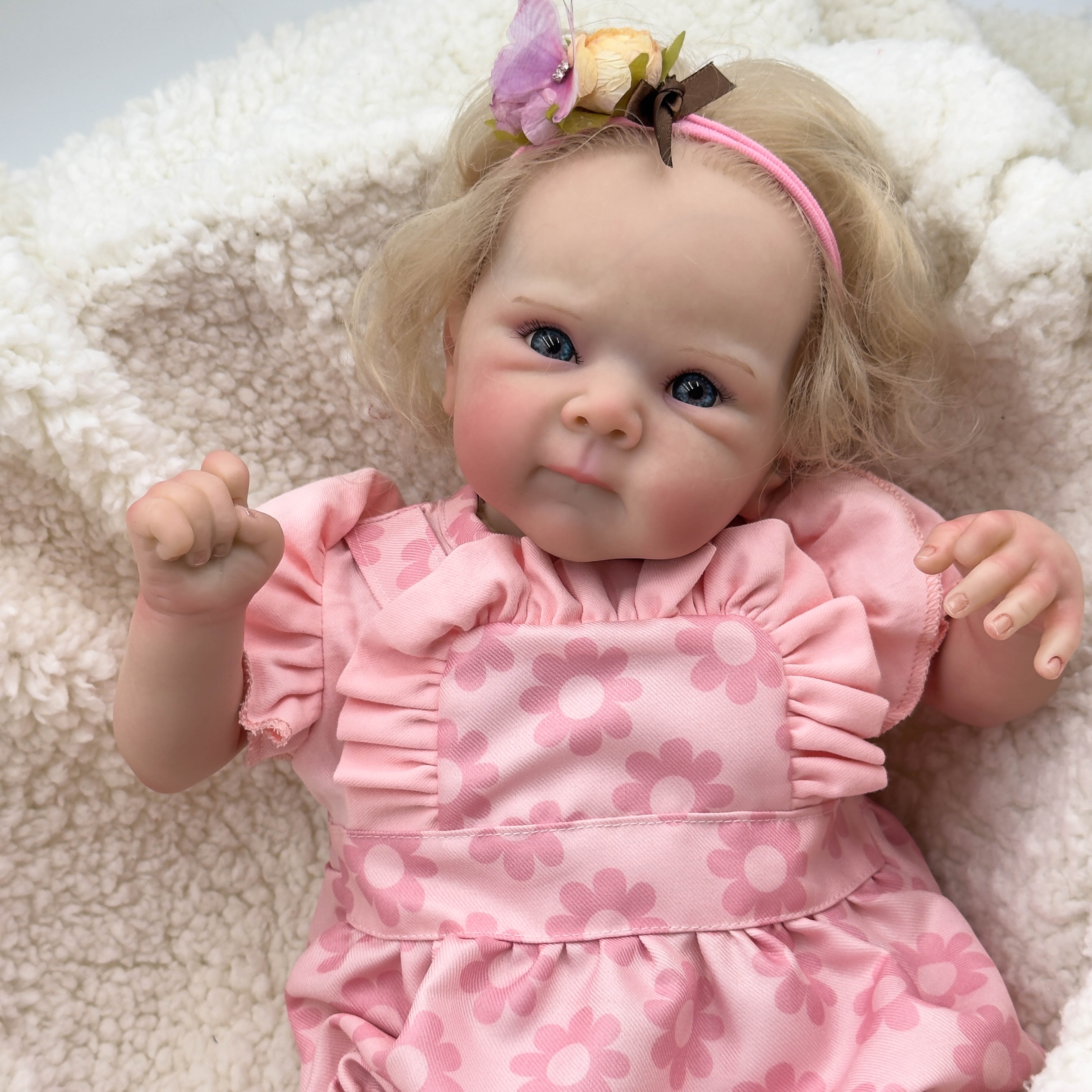 Reborn Baby Dolls 18 inch Lifelike Cute Soft Body Real Newborn Dolls Poseable Real Life Baby with Doll Accessories & Gift Box for 3+ Years Old Kids
