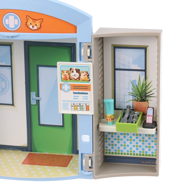 PLAYMOBIL Vet Clinic Play Box Construction Play Set