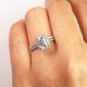 thumbnail image 4 of JeenMata Anillo de Bodas Nupcial con Moissanita de Talla Esmeralda de 2 Quilates y Halo Pavé de Diamantes Engastado en Oro Blanco de 10 K, 4 of 7