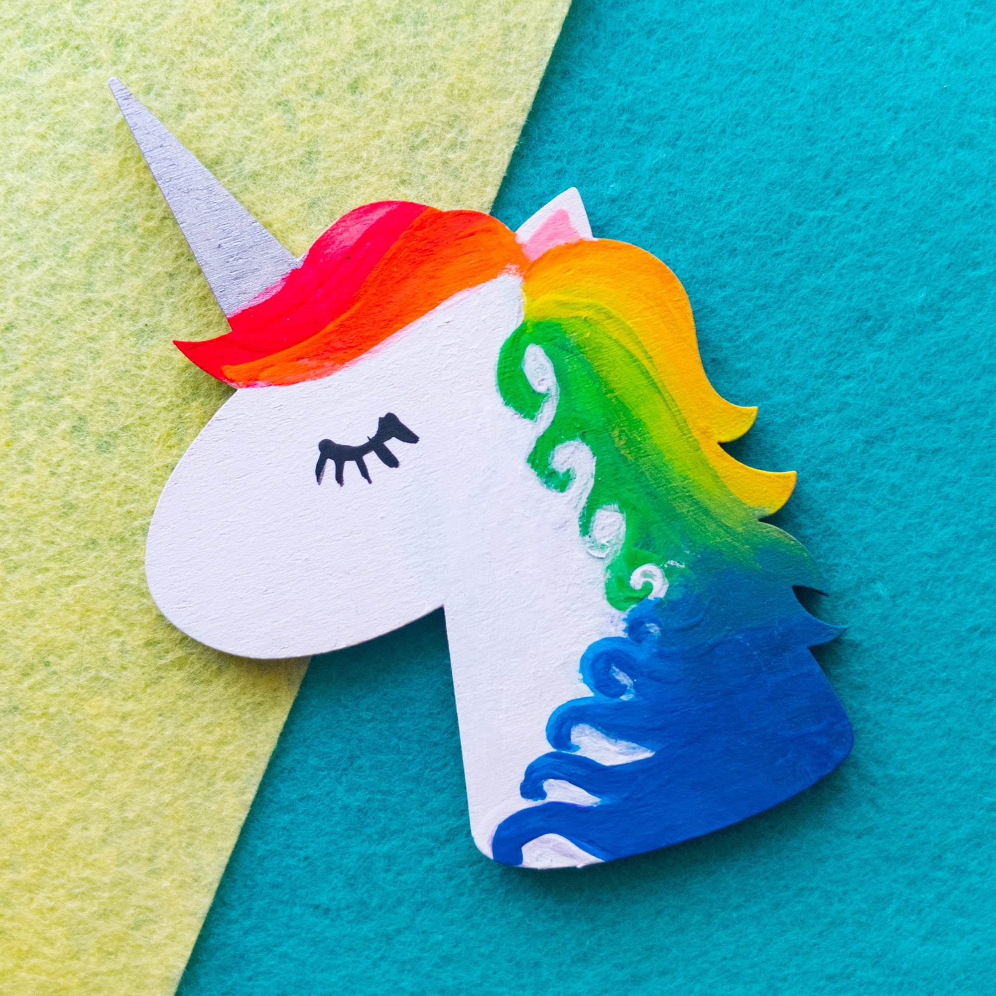 Hello Hobby Wooden Unicorn Shape, Ready-to-Decorate Die-Cut Shaped Wood, 3.2" x 0.15" x 4"