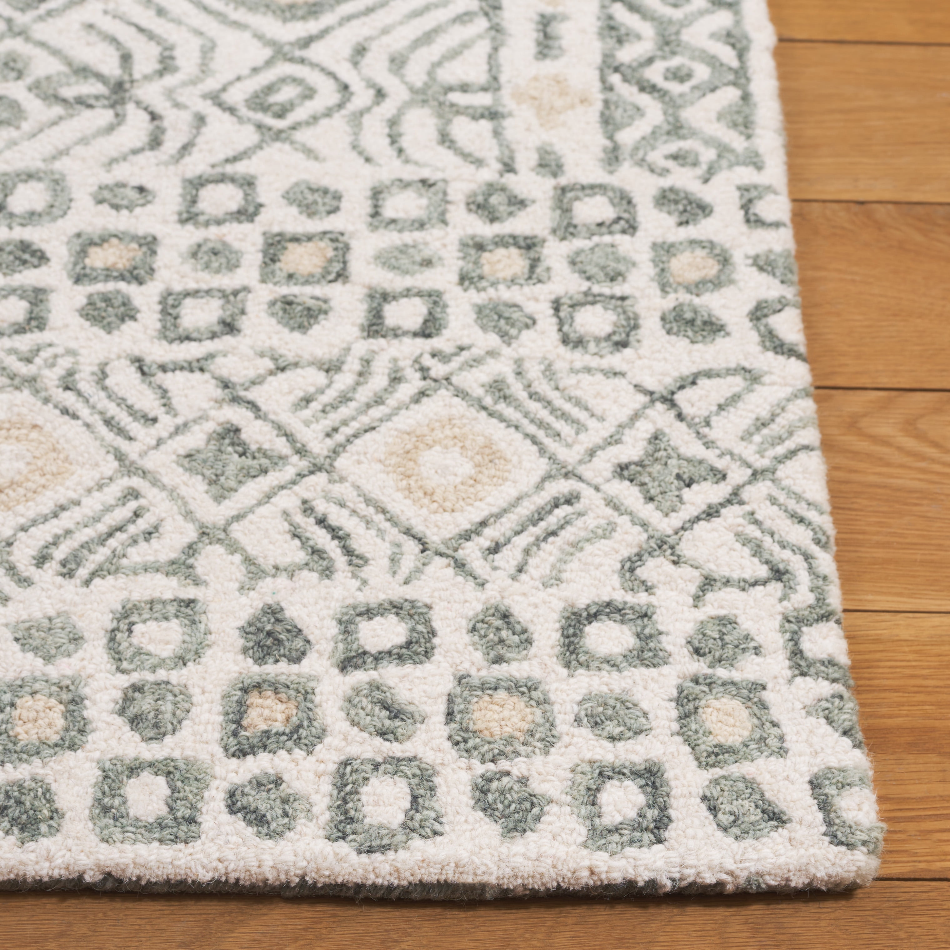 SAFAVIEH Micro-Loop Blazhe Floral Area Rug, Ivory/Gray, 8' x 10'