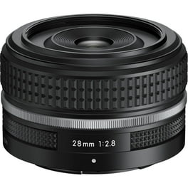 Nikon 28-300mm f/3.5-5.6G ED VR AF-S NIKKOR Lens + Sandisk