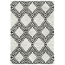 SAFAVIEH Tulum Kennard Geometric Area Rug, 4'5" x 6'5", Ivory/Black