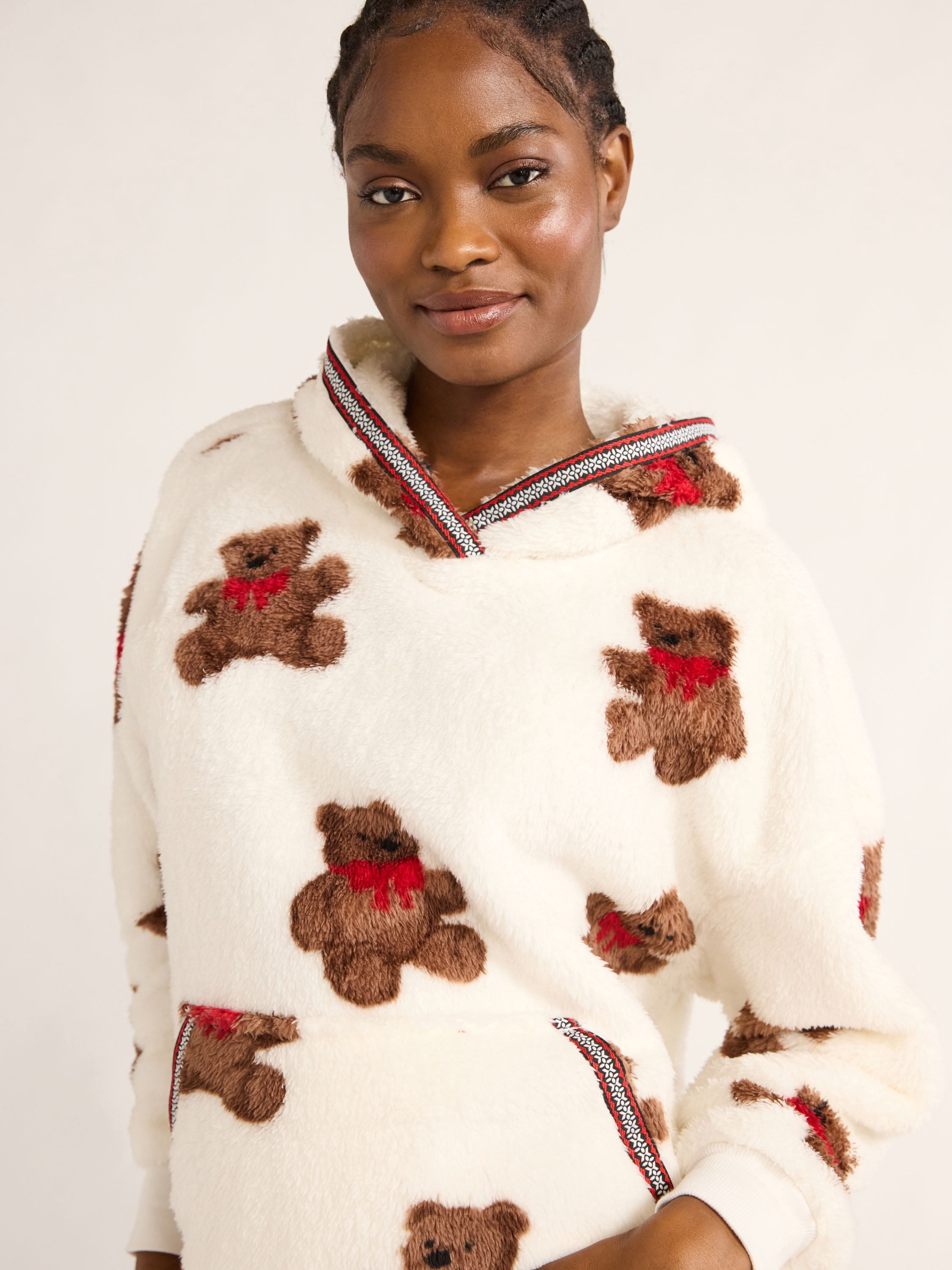 Joyspun Women's Oversized Plush Lounger with Hood, XS-3X