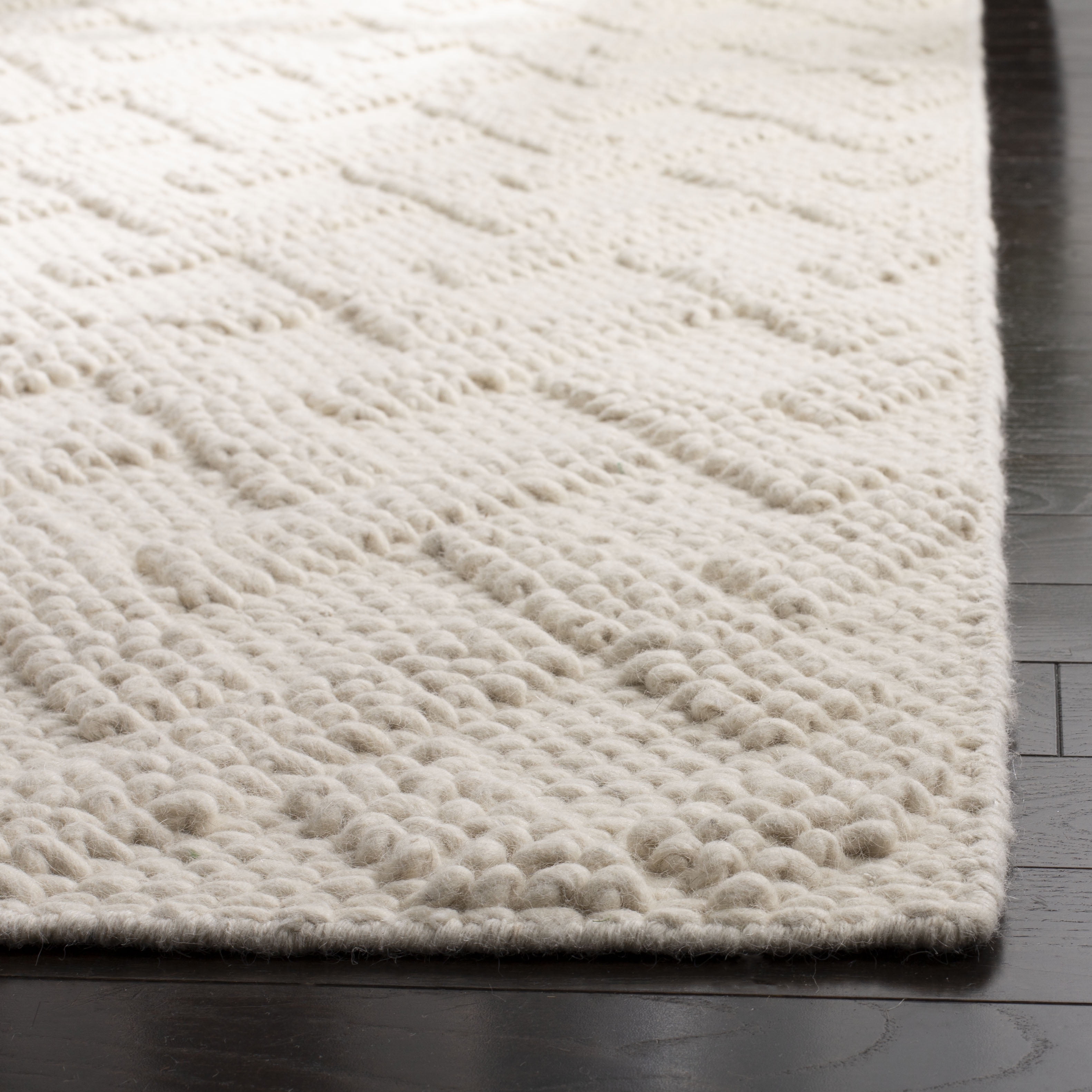 SAFAVIEH Natura Ashley Geometric Area Rug, Ivory/Beige, 9' x 12'
