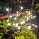 thumbnail image 5 of Luces Estaca para Césped Oscilantes Jardín Solares IP65 Impermeables Pasarela Y Patio, 5 of 9