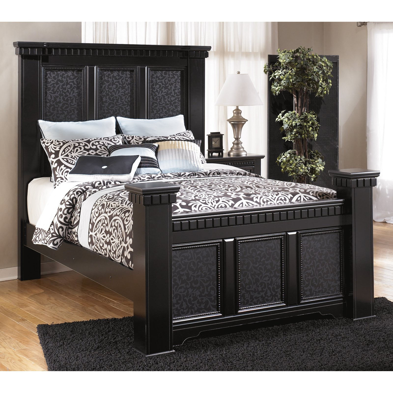 Signature Design By Ashley Cavallino Mansion Poster Bed