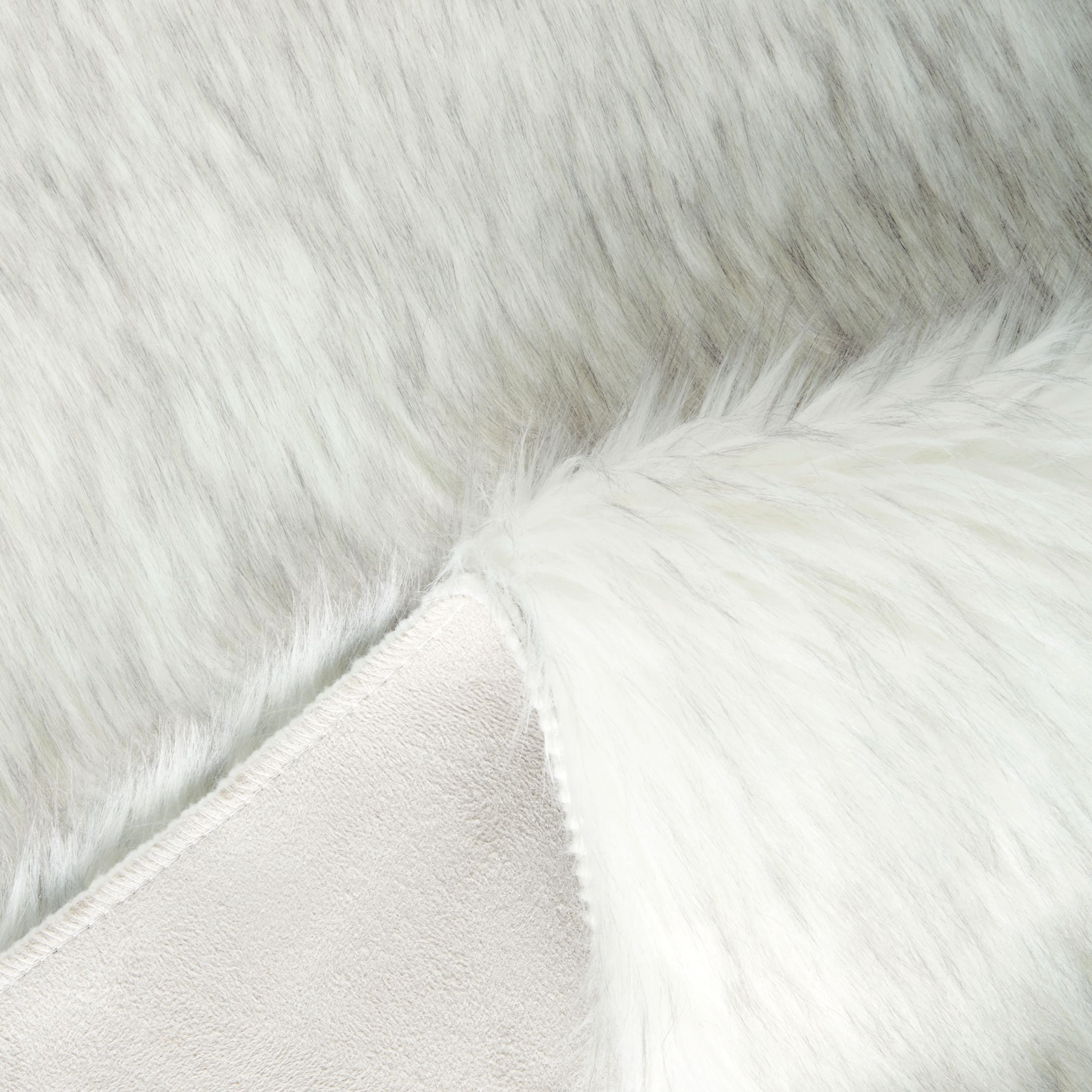 Better Homes & Gardens Faux Sheepskin Fur Pelt Area Rug, Grey, 30"x47"