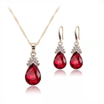 thumbnail image 1 of Juego De Collar Y Aretes Con Diamantes Rojo Malubero Malu1760, 1 of 3