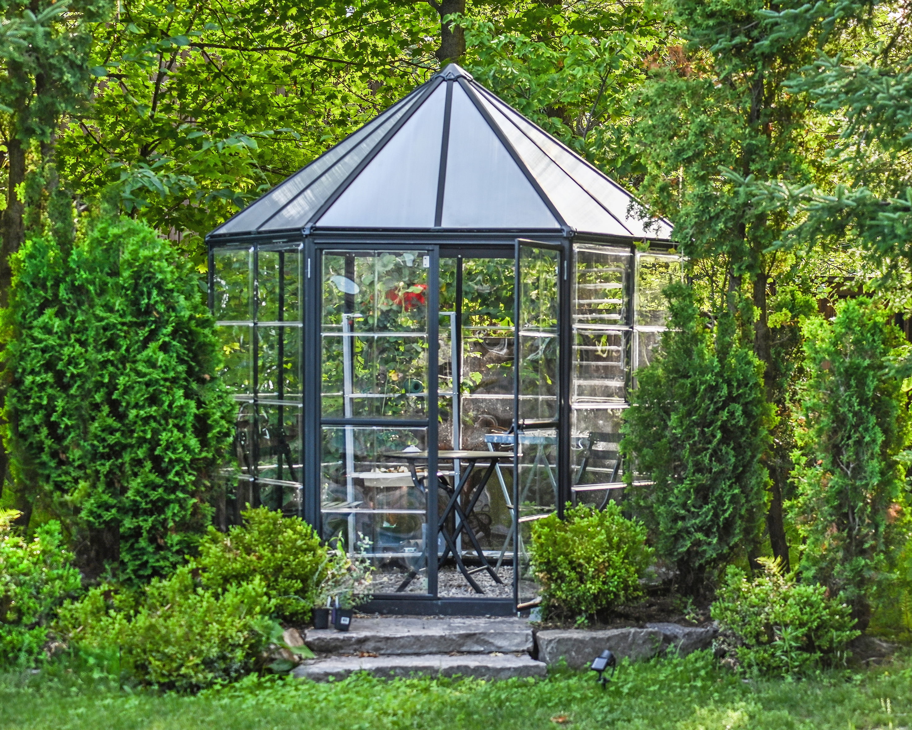 Palram - Canopia Oasis 7' x 8' Walk-In Hexagonal Greenhouse - Gray - with Louver Window
