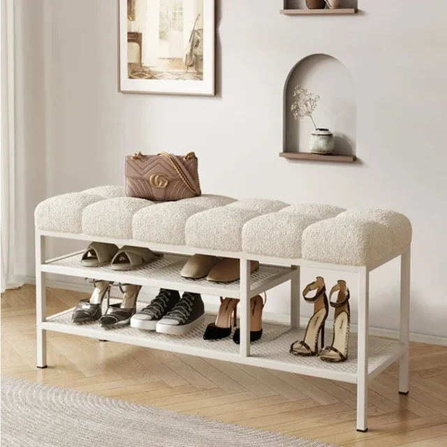 Muebles de lujo, taburete para cambiar zapatos, Zapatero de entrada, armario de almacenamiento de zapatos nórdico ligero, estante de Metal de viento crema, banco bajo