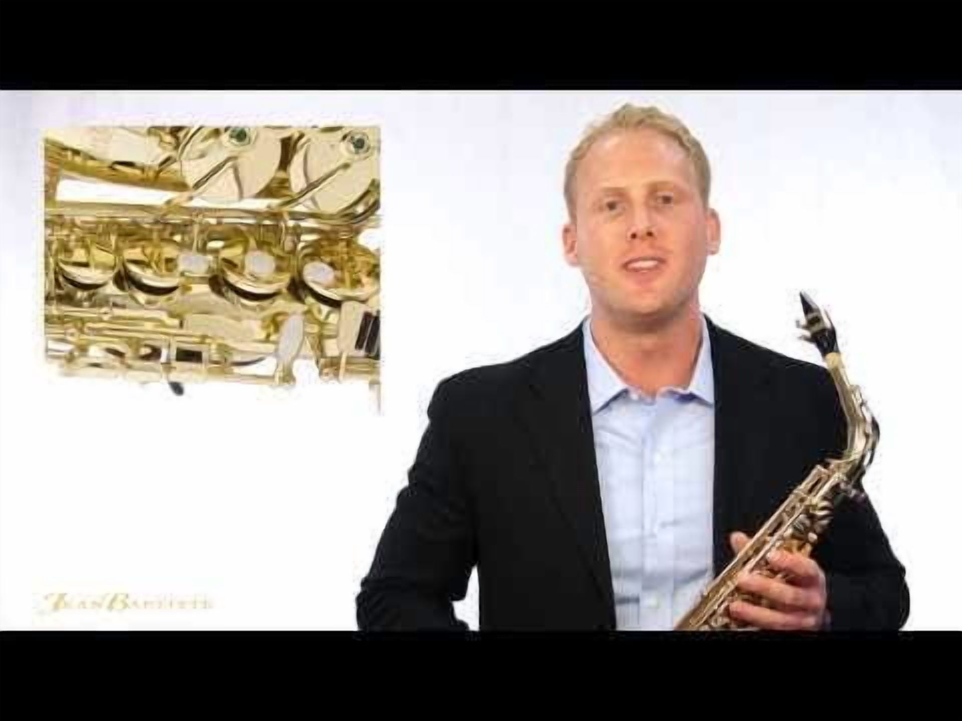 290AL Alto Saxophone Outfit