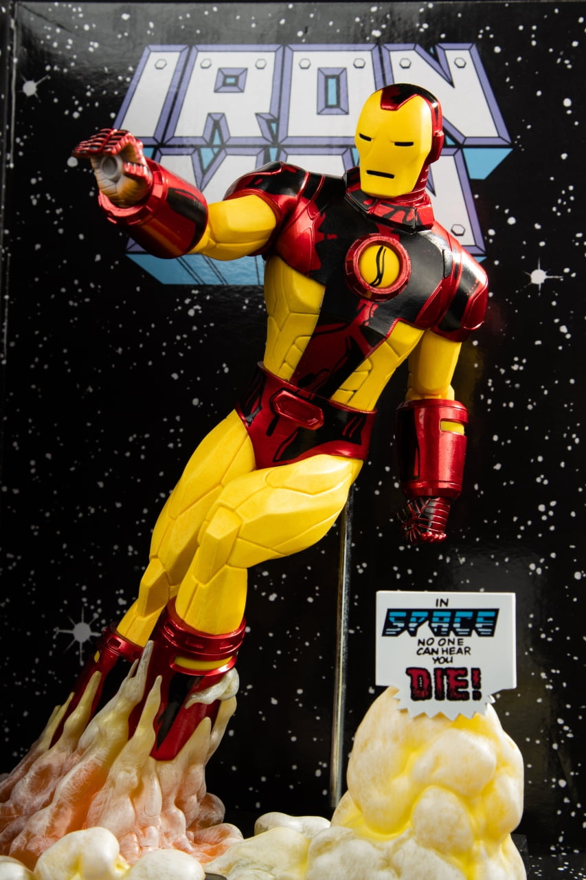 Iron Man (Iron Man #256) 1:6th Scale Collectible Figure w/Scene & Comic - McFarlane Toys