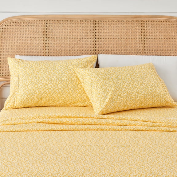 Great Bay Home Flower Printed Microfiber Sheet Set (Queen, Fading Floral)