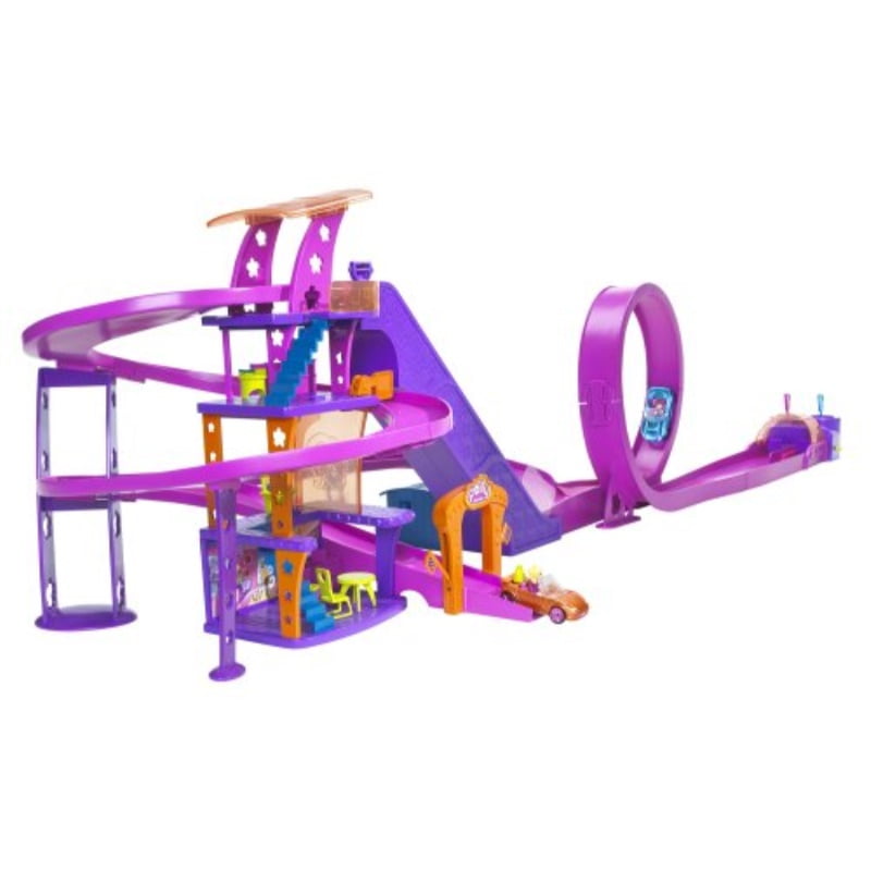 polly pocket pollywheels race to the mall