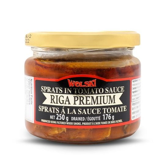 Sprats De Wolski Riga Dans un en Verre de Sauce Tomate Sprats De Wolski Riga Dans un en Verre de Sauce Tomate