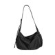 thumbnail image 3 of Bolso bandolera con correa ajustable, grande, informal, moderno, de nailon, para hombre y mujer. Negro, 3 of 9