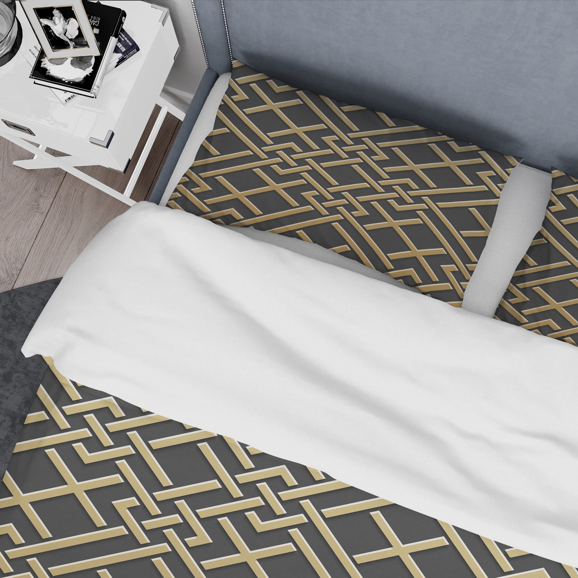 Designart 'Golden Luxury Metallic Geometrics II' Mid-Century Modern Duvet Cover Set
