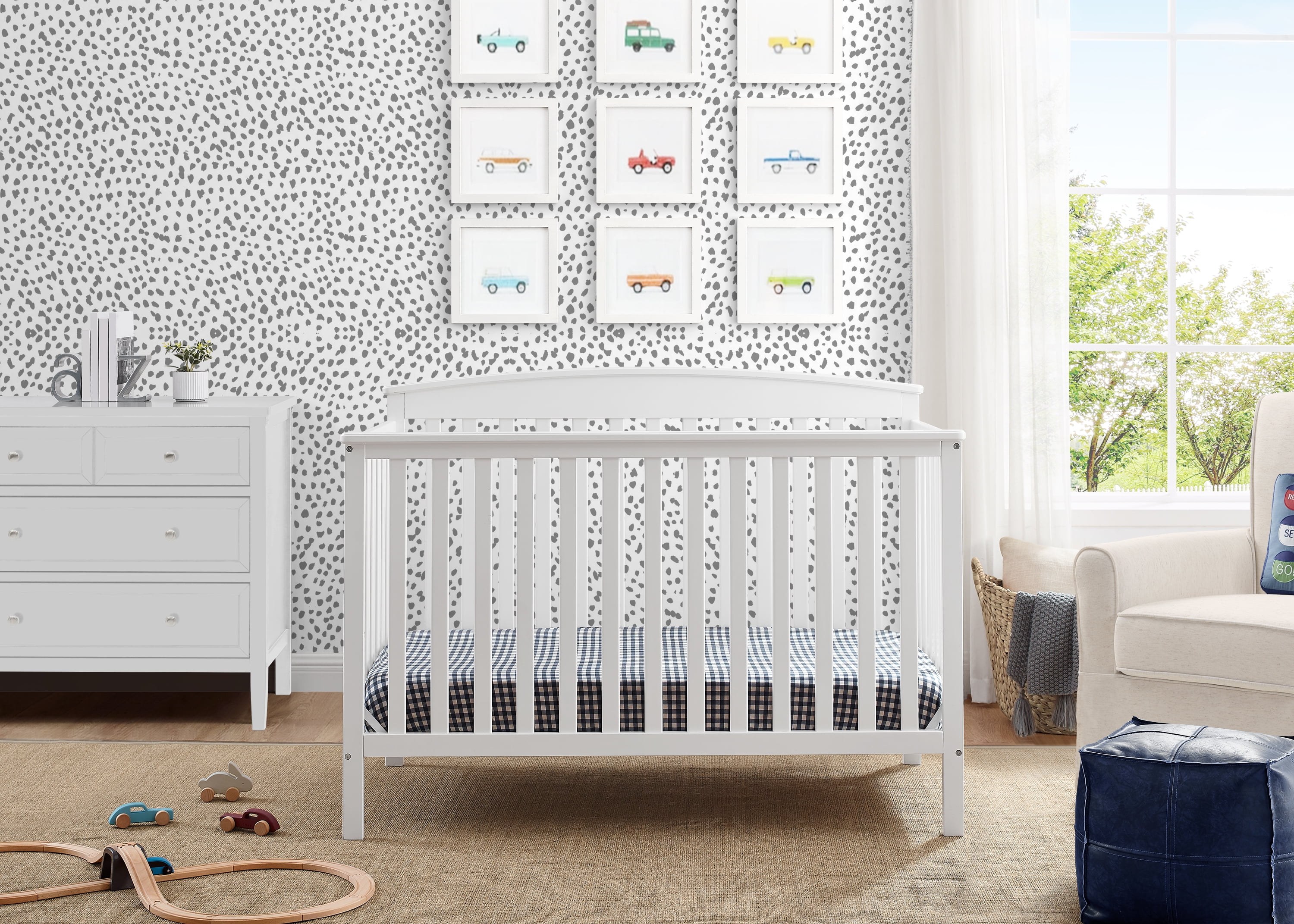 Delta Children Hanover 6-in-1 Convertible Baby Crib, Bianca White