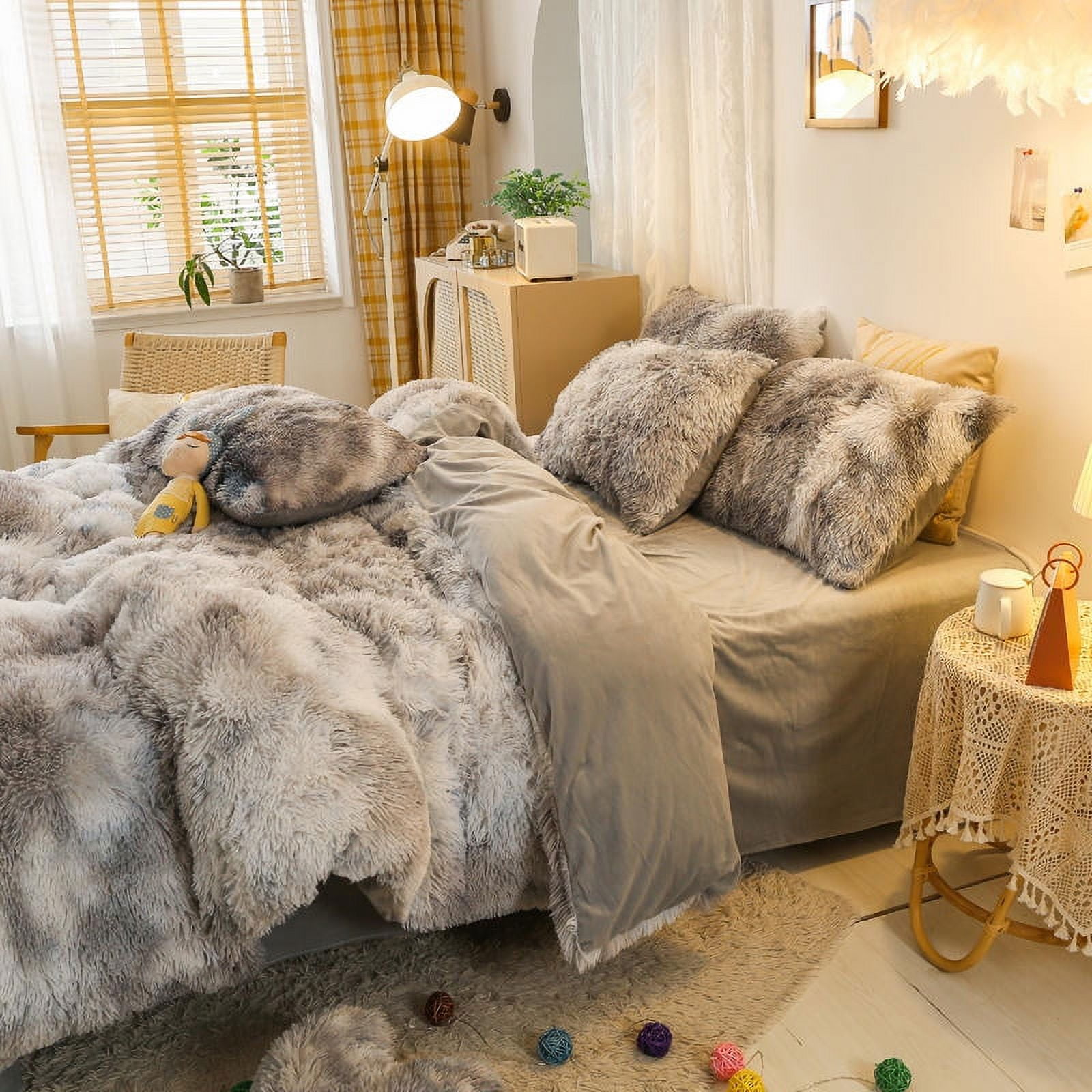 Cuddles Fluffy Fur Fleece Throws Soft Warm Cosy Hug Snug Kids Bed