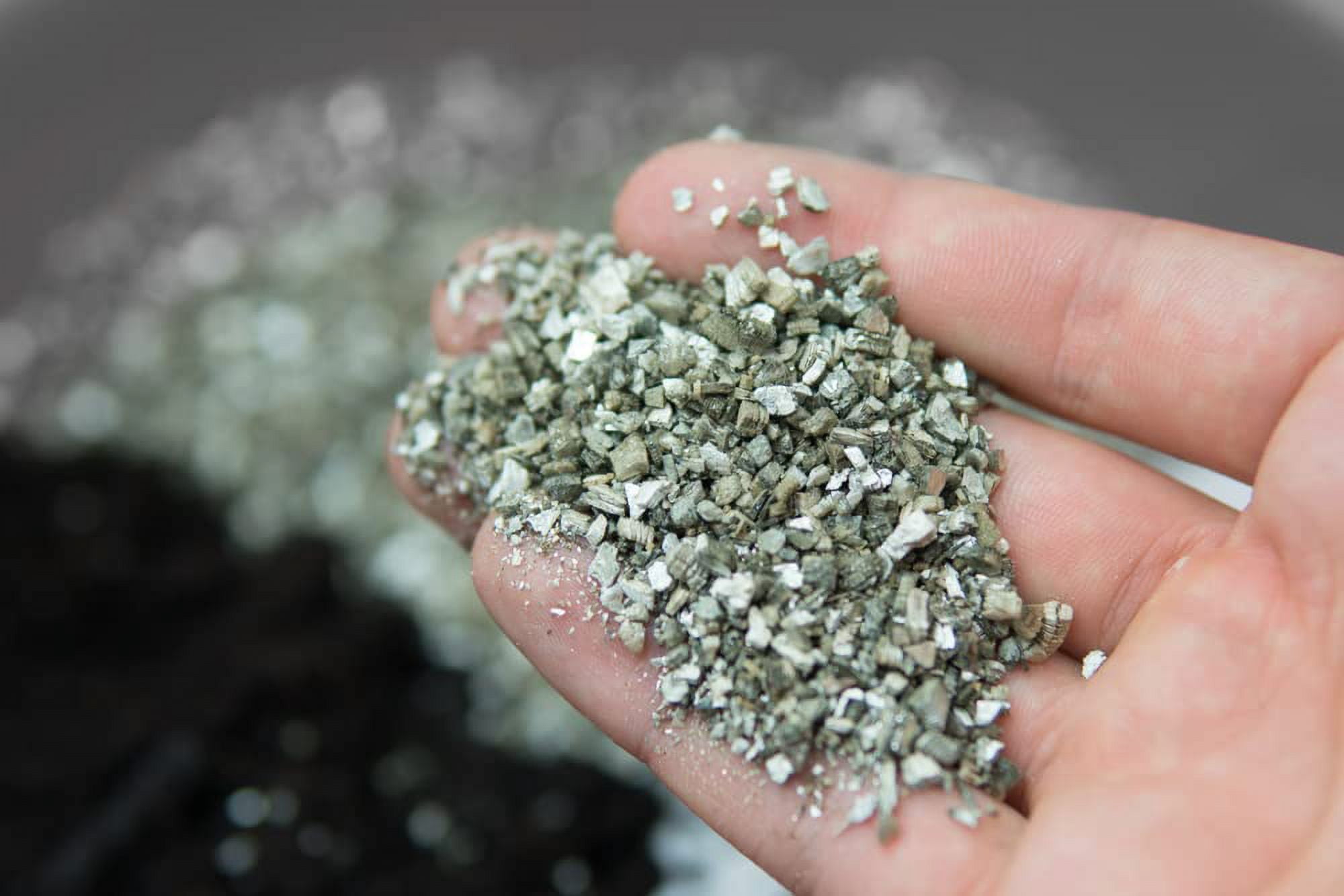 Organic Vermiculite - Small Granules - Excellent Soil Amendment for Plants and Bonsai (10 Quarts)