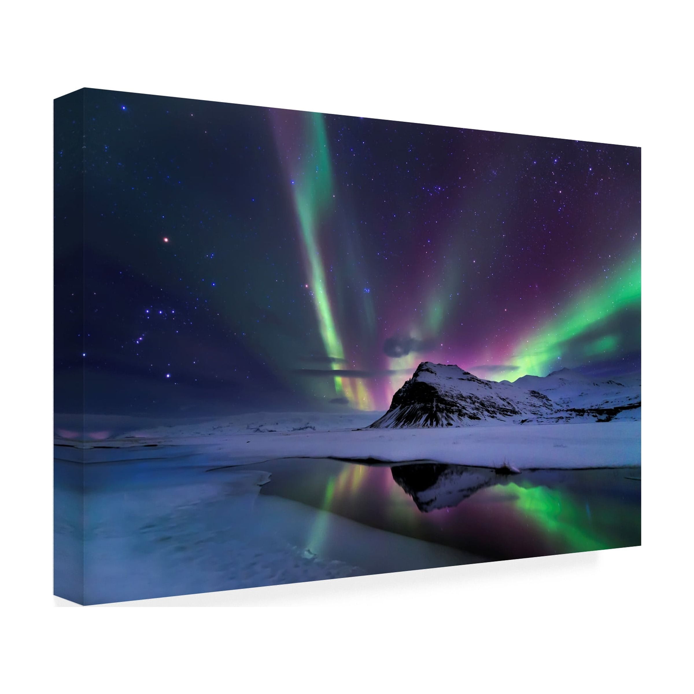 Andrea Auf dem 'Northern Lights Reflection' Canvas Art