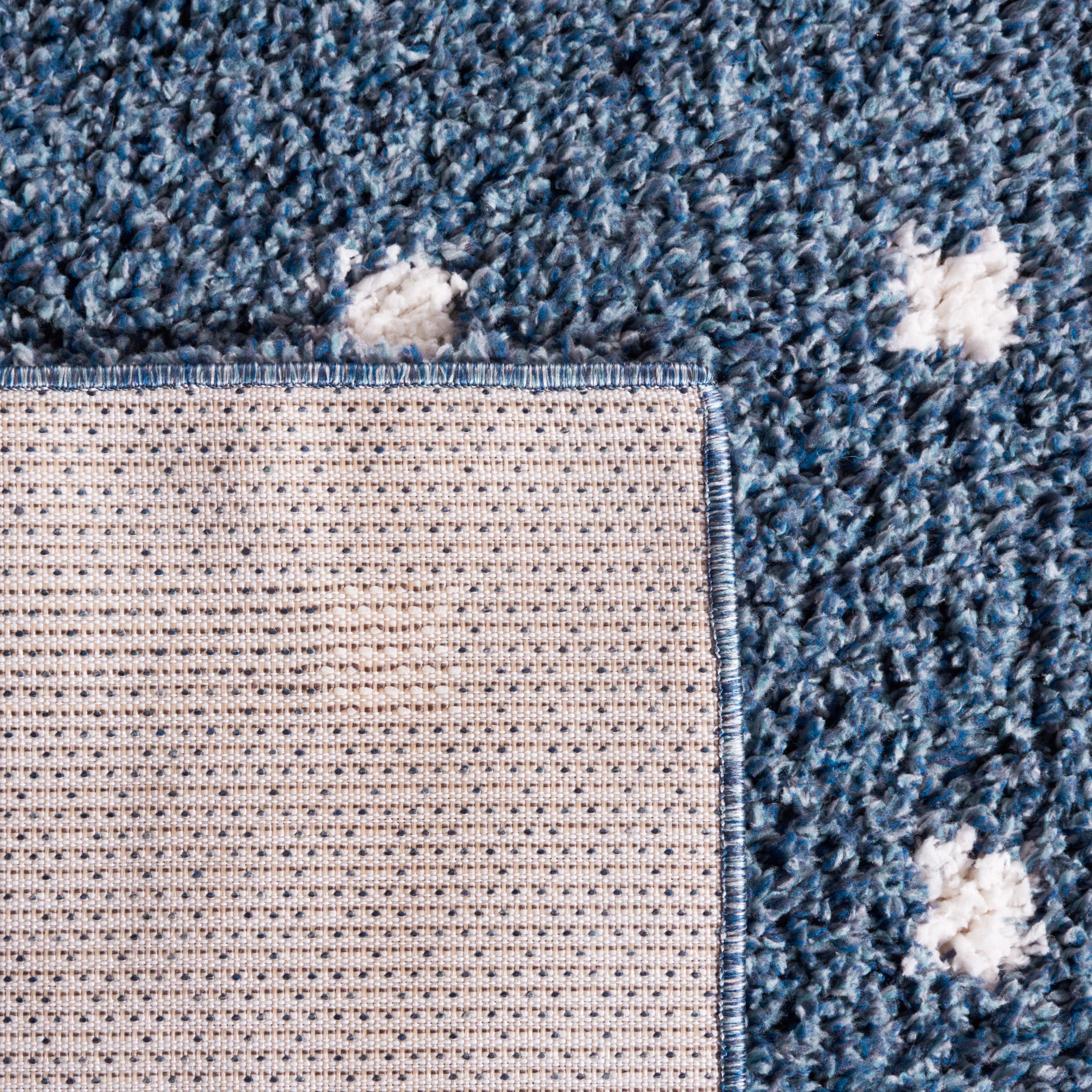 SAFAVIEH Calico Mattie Dot-Print Polyester Shag Area Rug, Blue/Ivory, 6'7" x 6'7" Square