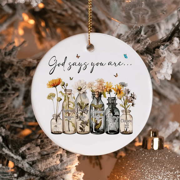 Christmas decor，Christmas Tree Decor,Ceramic Ornament,Keepsake Ornament,Married Ornament,Hanging Ornaments,Decorative Hanging Ornaments,Suitable for Christmas, for the boss