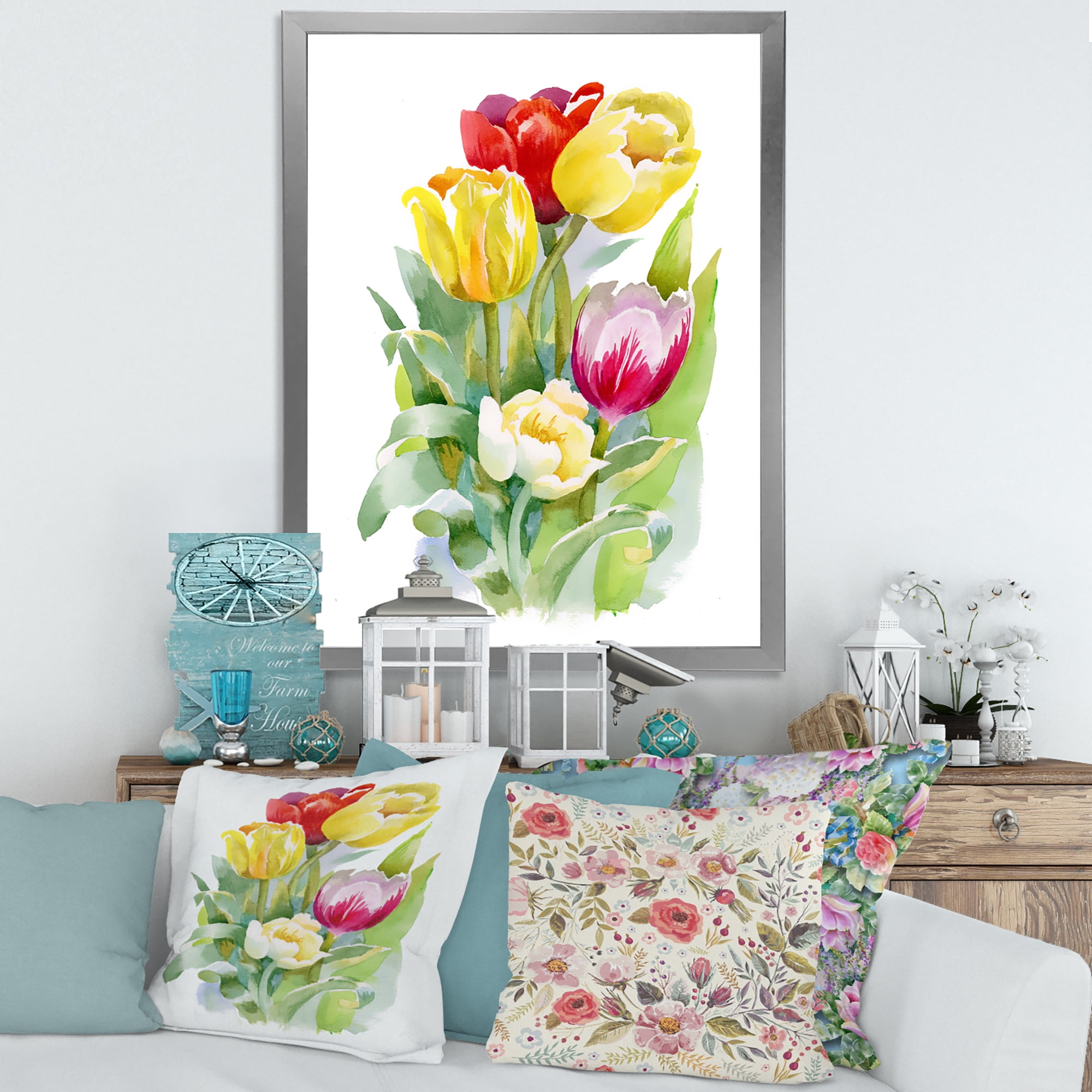 Designart 'Bouquet of Red and White Tulips' Traditional Framed Art Print