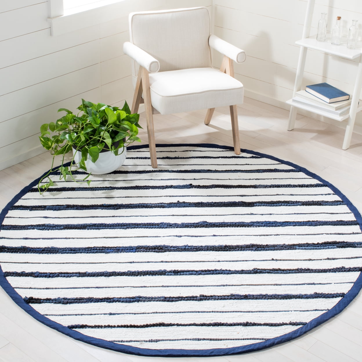 SAFAVIEH Montauk Rowena Striped Runner Rug, Navy/Ivory, 2'3" x 9'