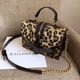 thumbnail image 2 of Bolsos de hombro de piel sintética con estampado de leopardo para mujer, bolsos cruzados con cadena en color negro y burdeos, bolsos tipo bandolera de moda para niña, 2 of 5