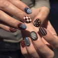thumbnail image 2 of Uñas postizas adhesivas BABALAL cortas cuadradas de 24 piezas con diseño 3D, 2 of 8