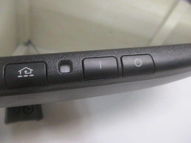 Pre-Owned Nissan Pathfinder Rogue Rear View Mirror w/Auto Dim & Homelink OEM LKQ - Verify Specific Vehicle Fitment In Description - (Good)