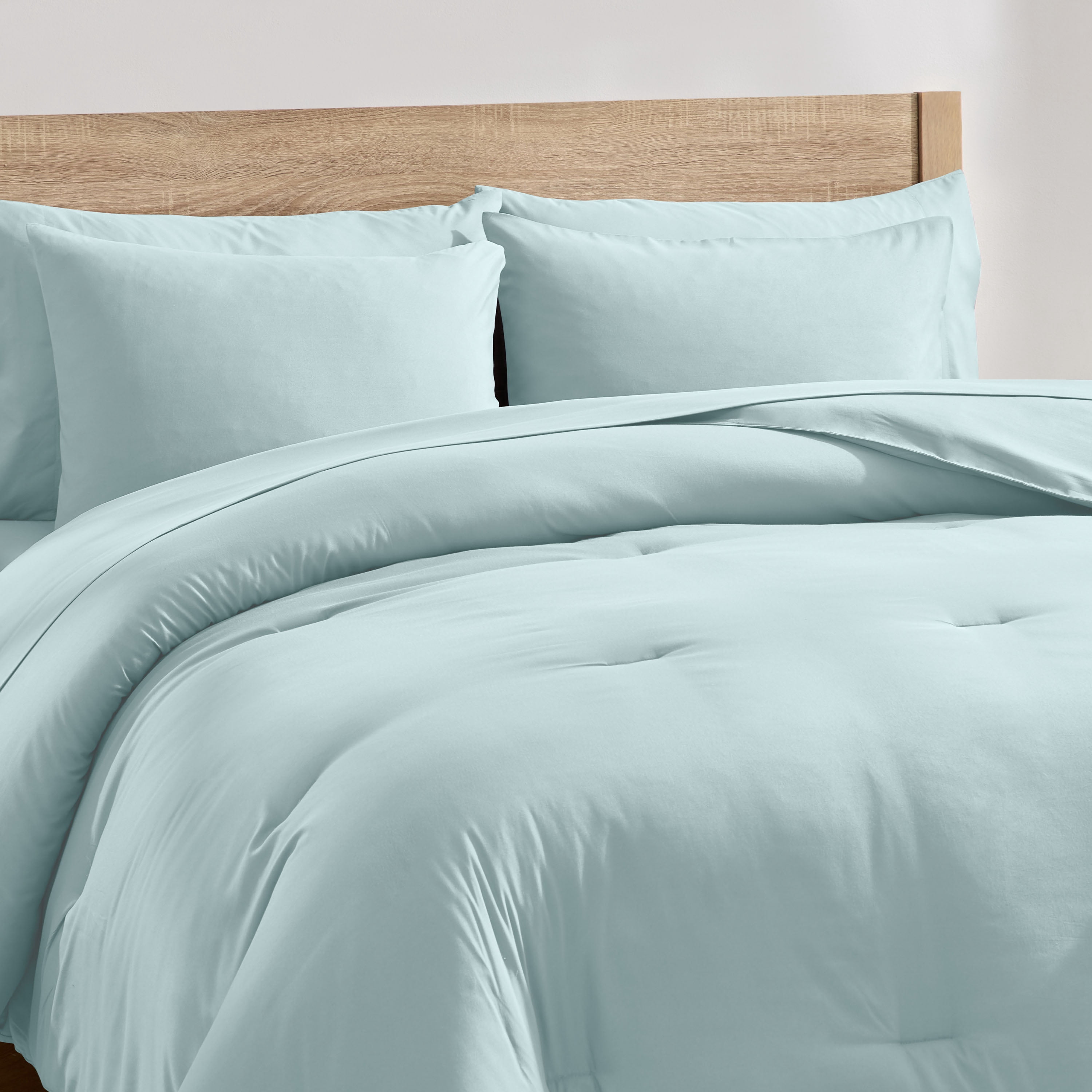 LammaLoe Full Comforter Set, 7 Piece Bed in a Bag, Ultra Soft Bedding Comforter Set with Sheets, All Season Bed Set, Light Baby Blue