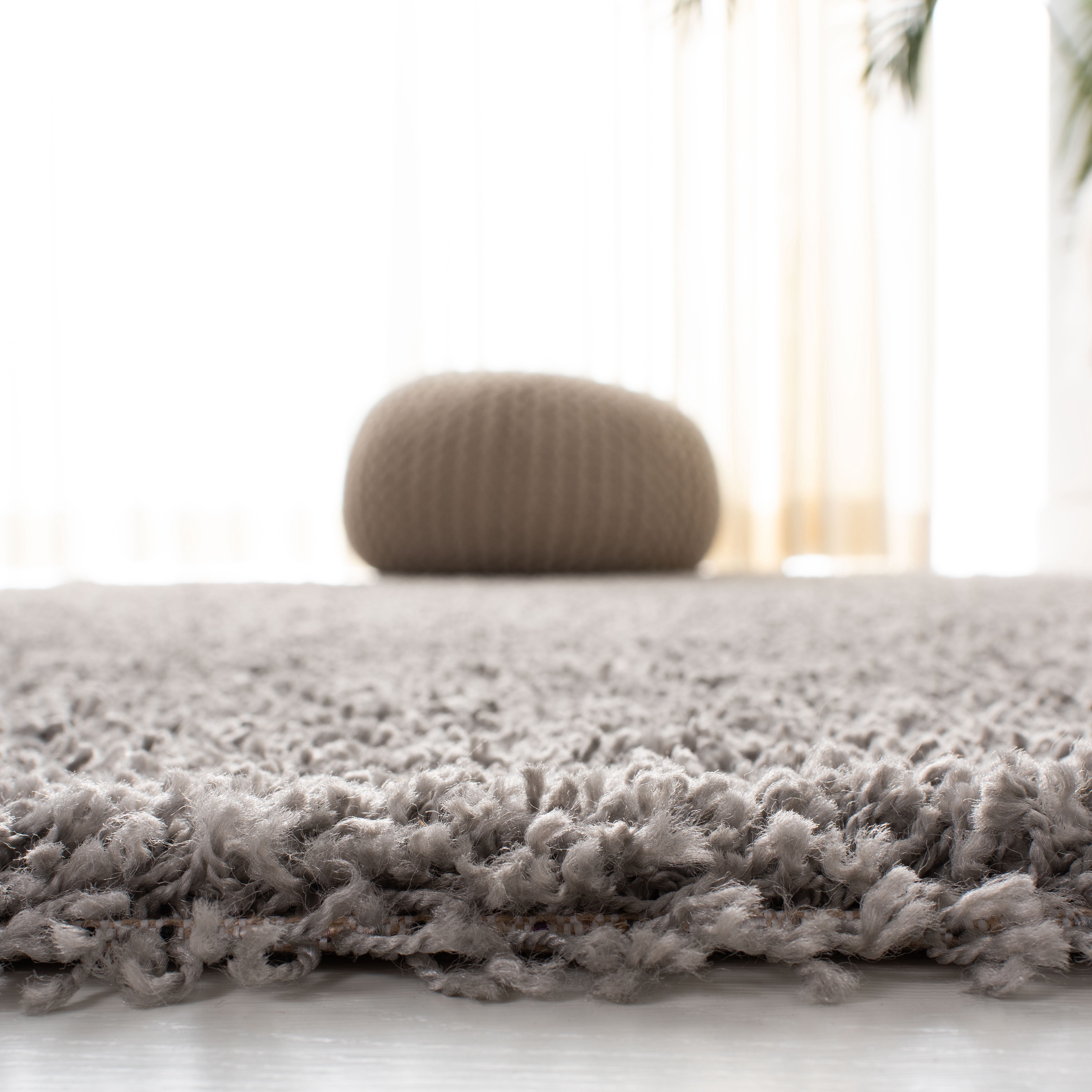 SAFAVIEH Primo Mason Solid Plush Shag Area Rug, Light Grey, 9' x 12'