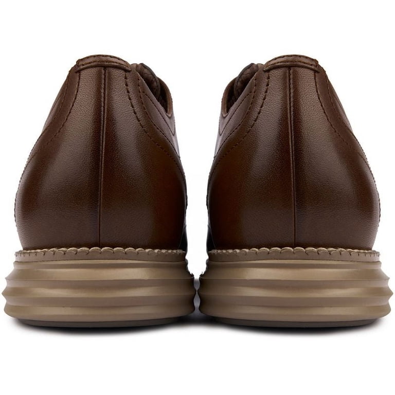 Cole Haan Men display picture 1