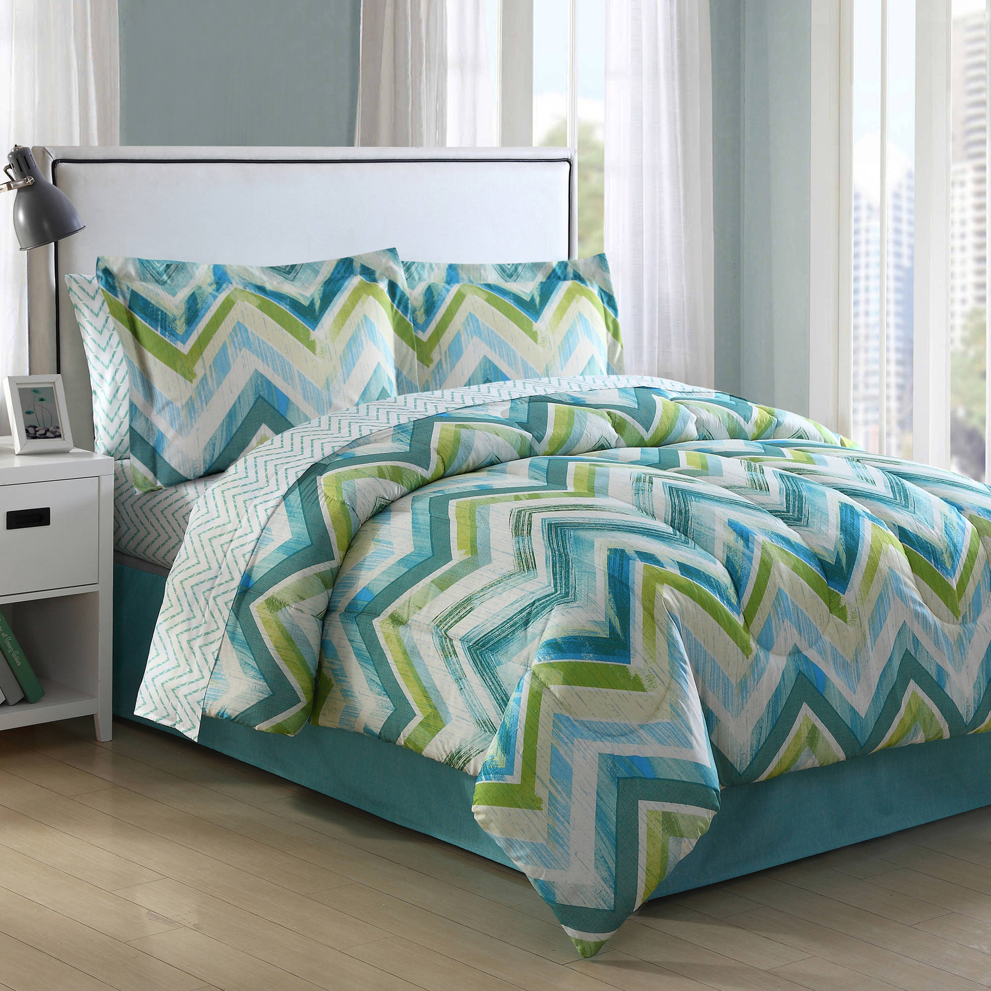Conner Chevron Bed in a Bag