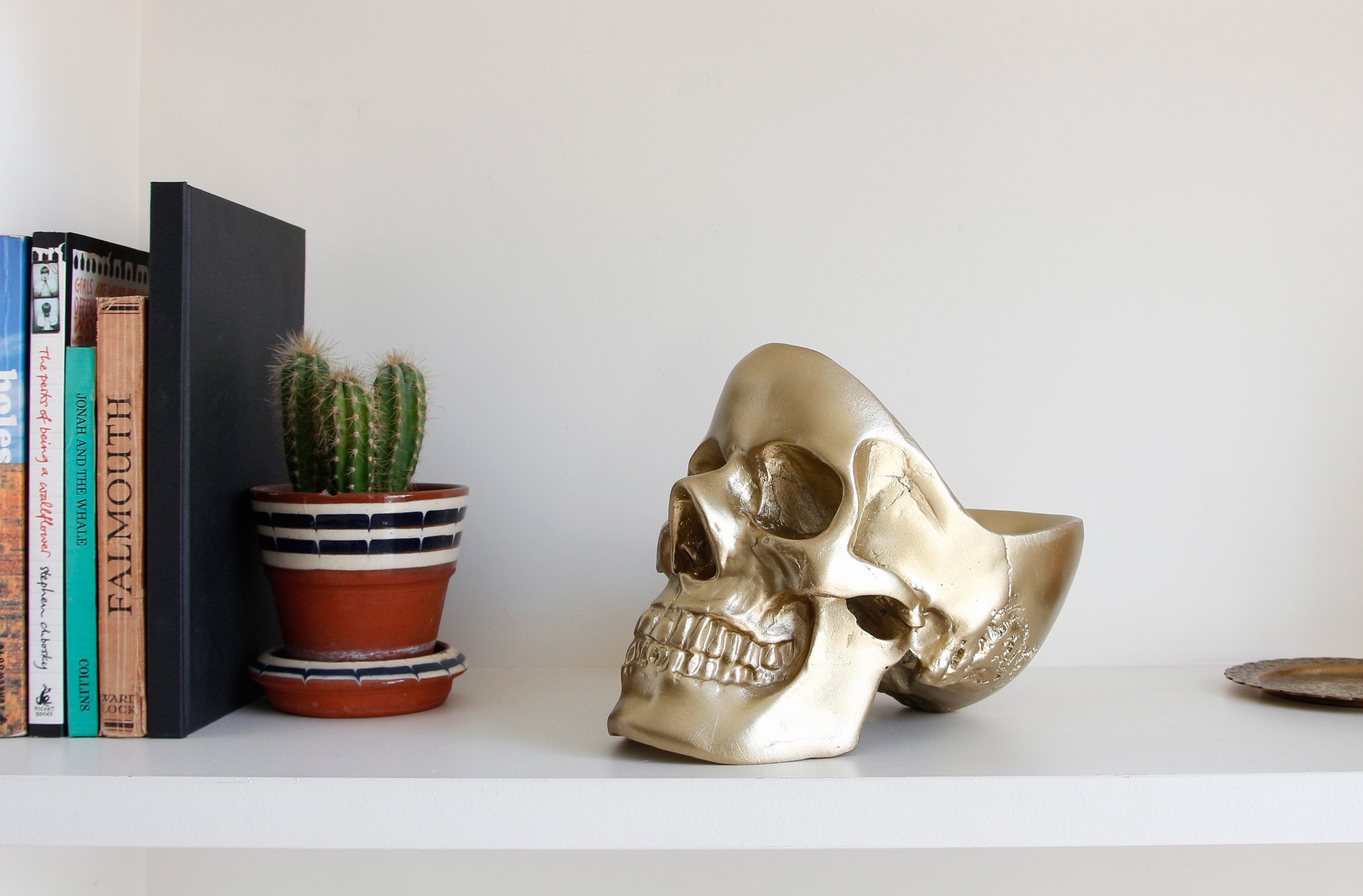 Suck UK | Skull Jewelry Organizer | Desk Tidy | Trinket Dish & Key Bowl | Gold