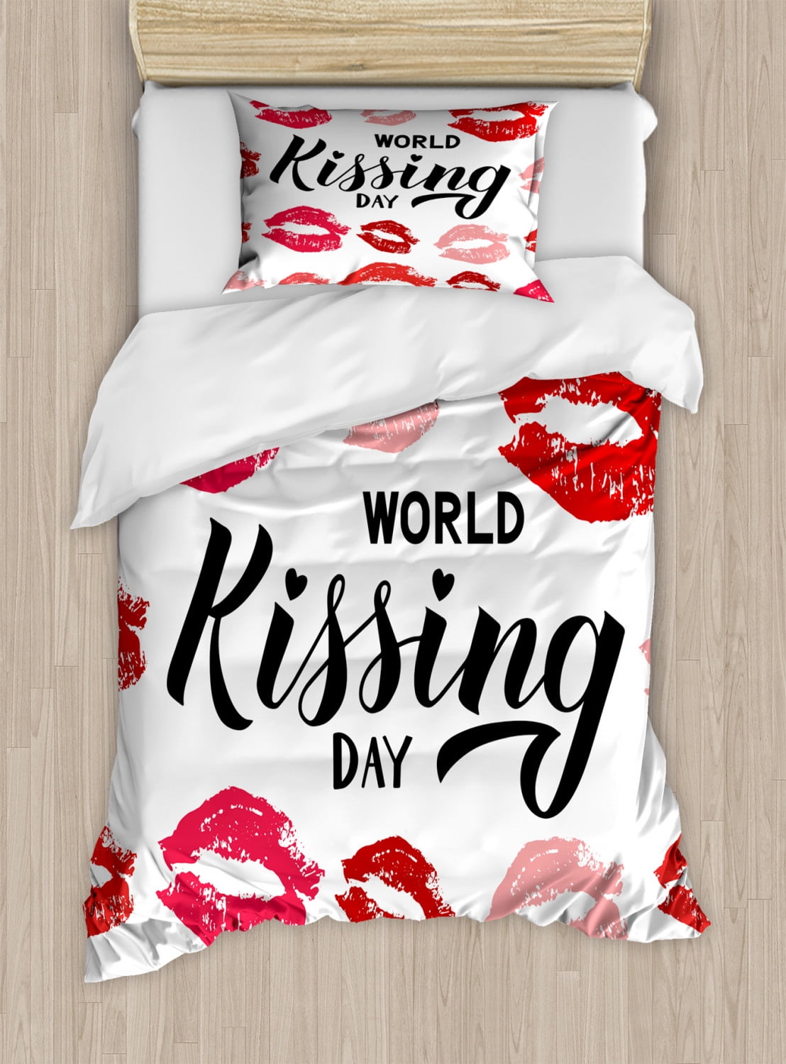 Kissing Duvet Cover Set, Multitude Repeating Pinkish Red Lipstick