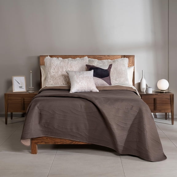 Vianney King Comforter Set – Novo Coffee Reversible Quilt 110x93 Inches with 2 King Pillow Shams, Soft Lightweight All-Season Bedding in Coffee