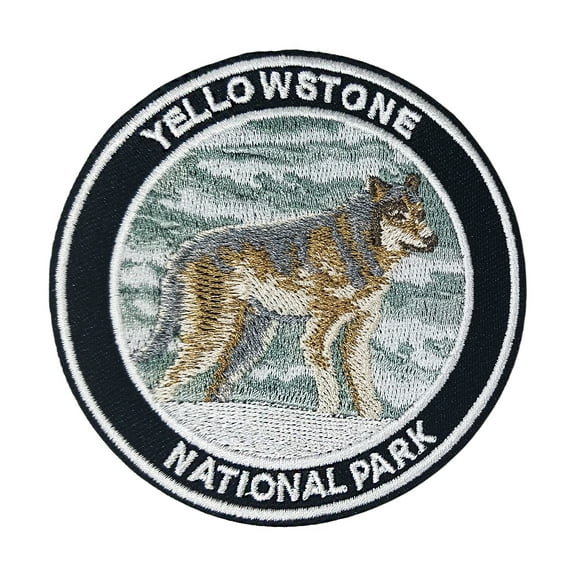 Wolf Yellowstone Park Embroidered Patch Iron/Sew-On Applique Travel Souvenir