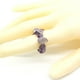 thumbnail image 4 of Nvzi Anillo natural hecho a mano, anillo elástico de grava natural irregular usado a mano (rosa), 4 of 5